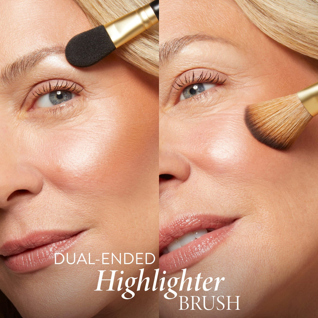 Dual-Ended Highlighter Brush lifestyle image