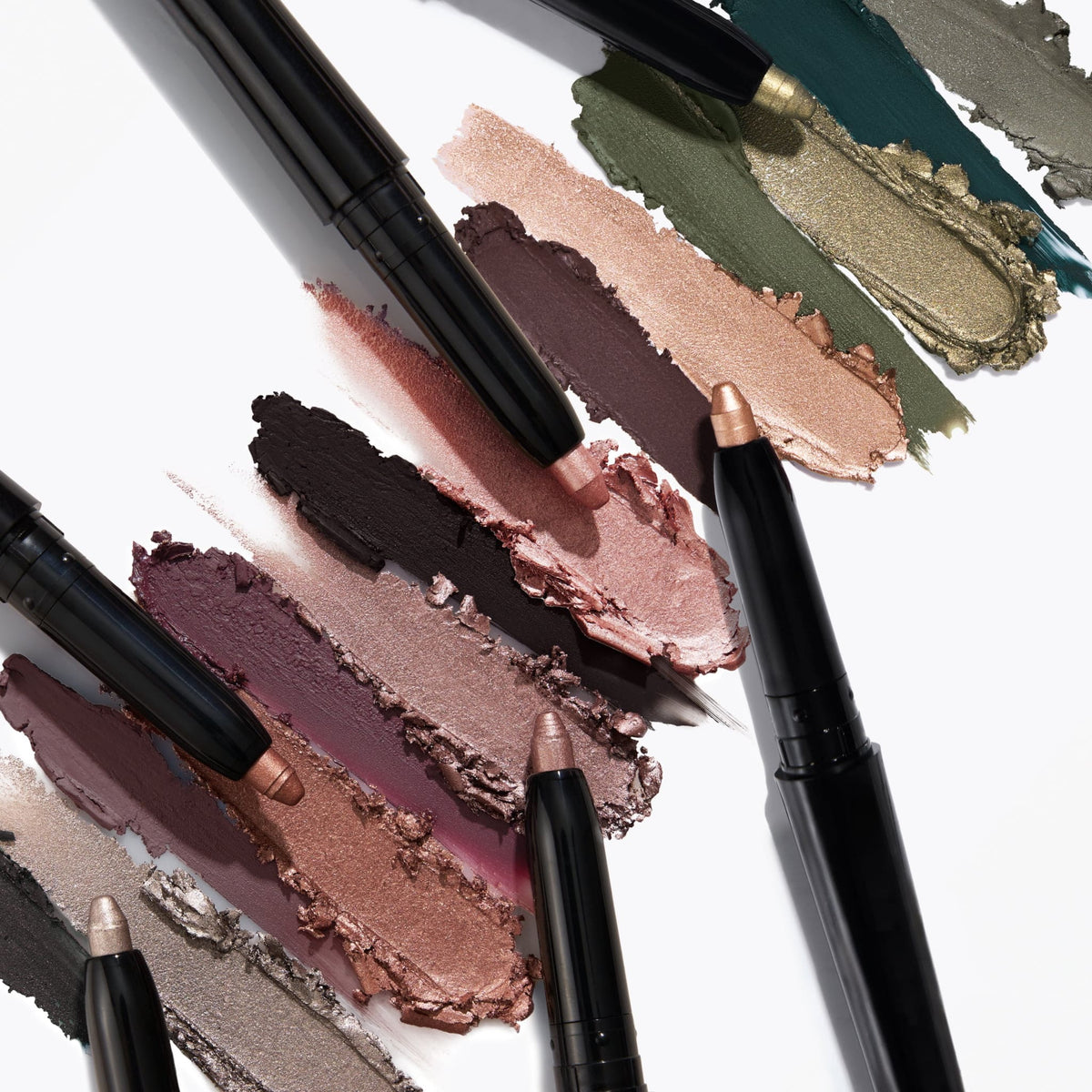 Swipe-n-Line Instant Eye Perfecting Stick lifestyle image with textures